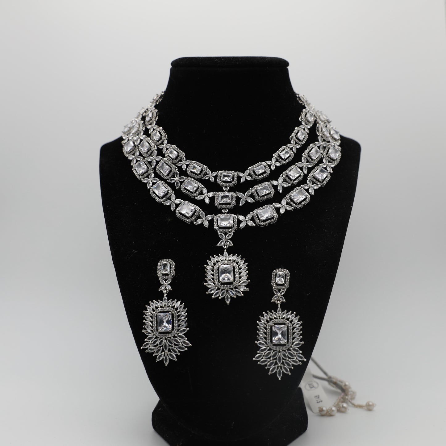 π American Diamond Necklace Set with Earrings β¨