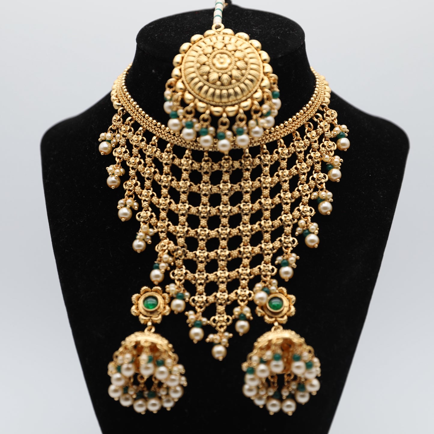 Gold-Plated Jewelry Set with Tikka – Necklace, Earrings & Tikka (Mint & Pink 💚💖 | Green 💚)