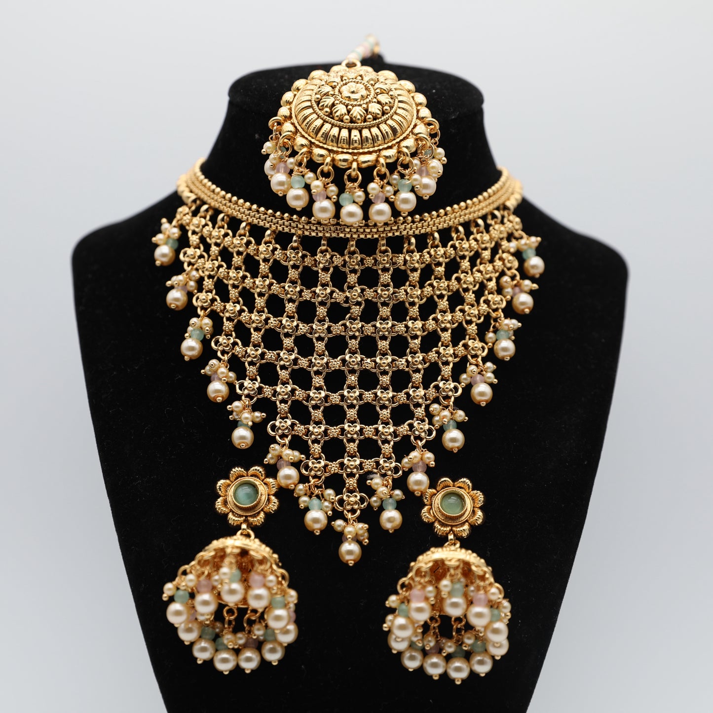 Gold-Plated Jewelry Set with Tikka – Necklace, Earrings & Tikka (Mint & Pink 💚💖 | Green 💚)